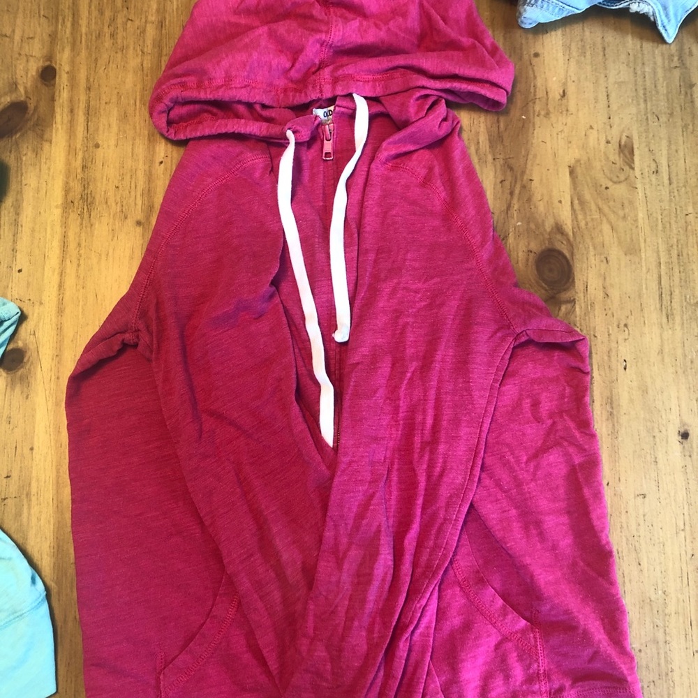 Thin sweatshirt